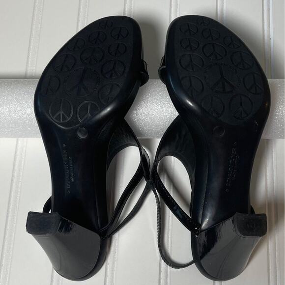 Donald J Pliner Peggy Black Patent Leather T-Strap Heeled Sandals Women’s 9M - Picture 9 of 9